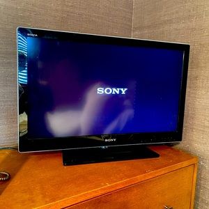 32” Sony Bravia Flatscreen TV